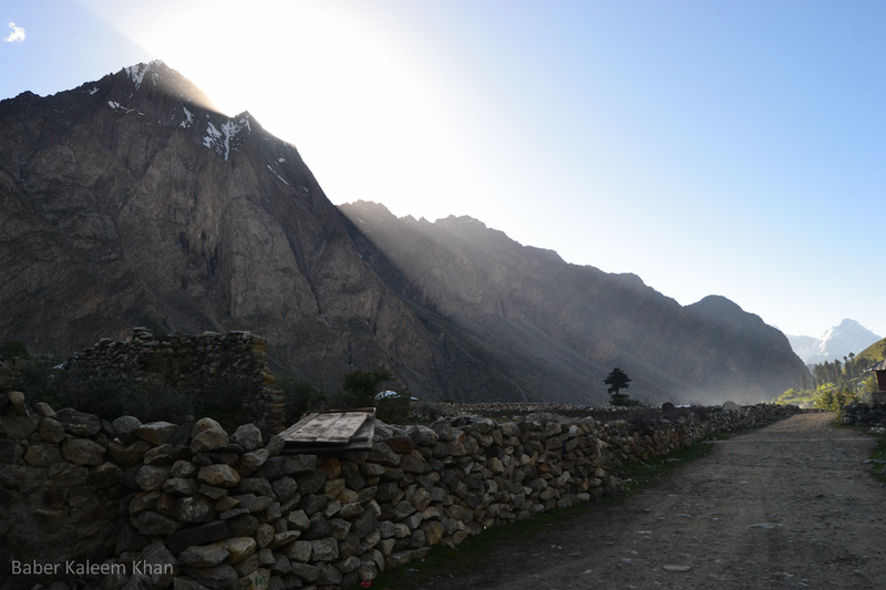 Illustration for article titled Life Around The Karakoram Highway